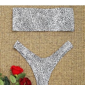 ZAFUL cheeky bikini bottoms size M brand new